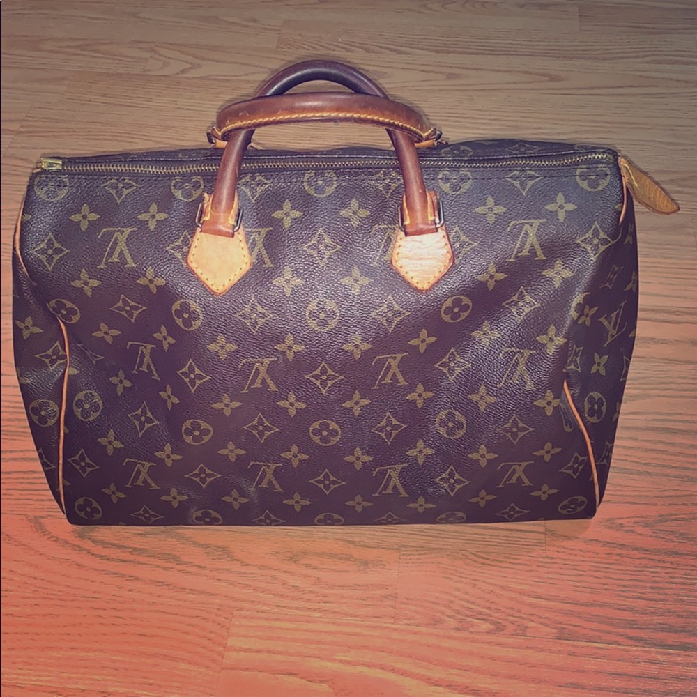 Vintage 100% Authentic Louis Vuitton Speedy 35